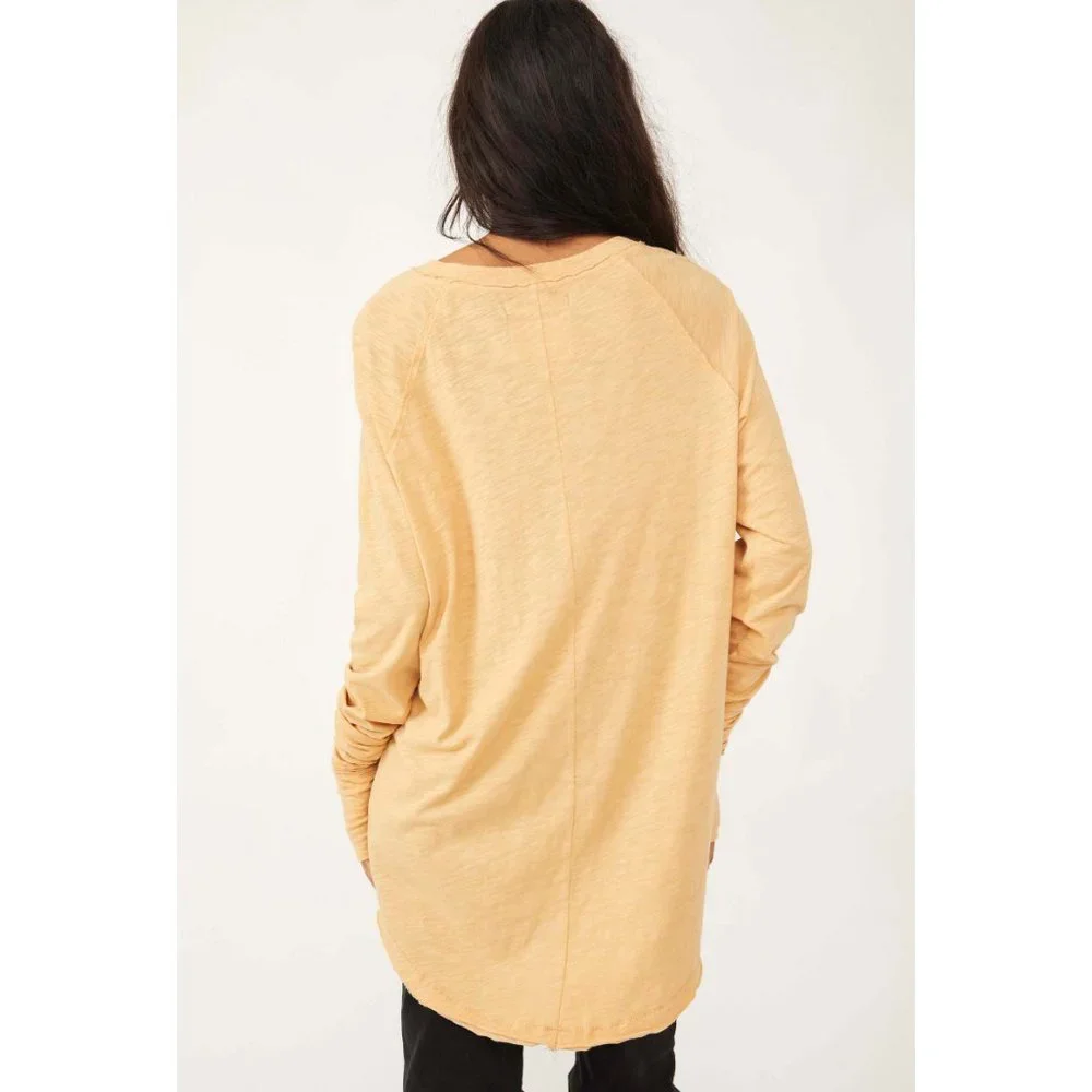 🎉LAST CHANCE🎉 NWT Free People Arden Tee / Velvet Sand - Picture 3 of 6